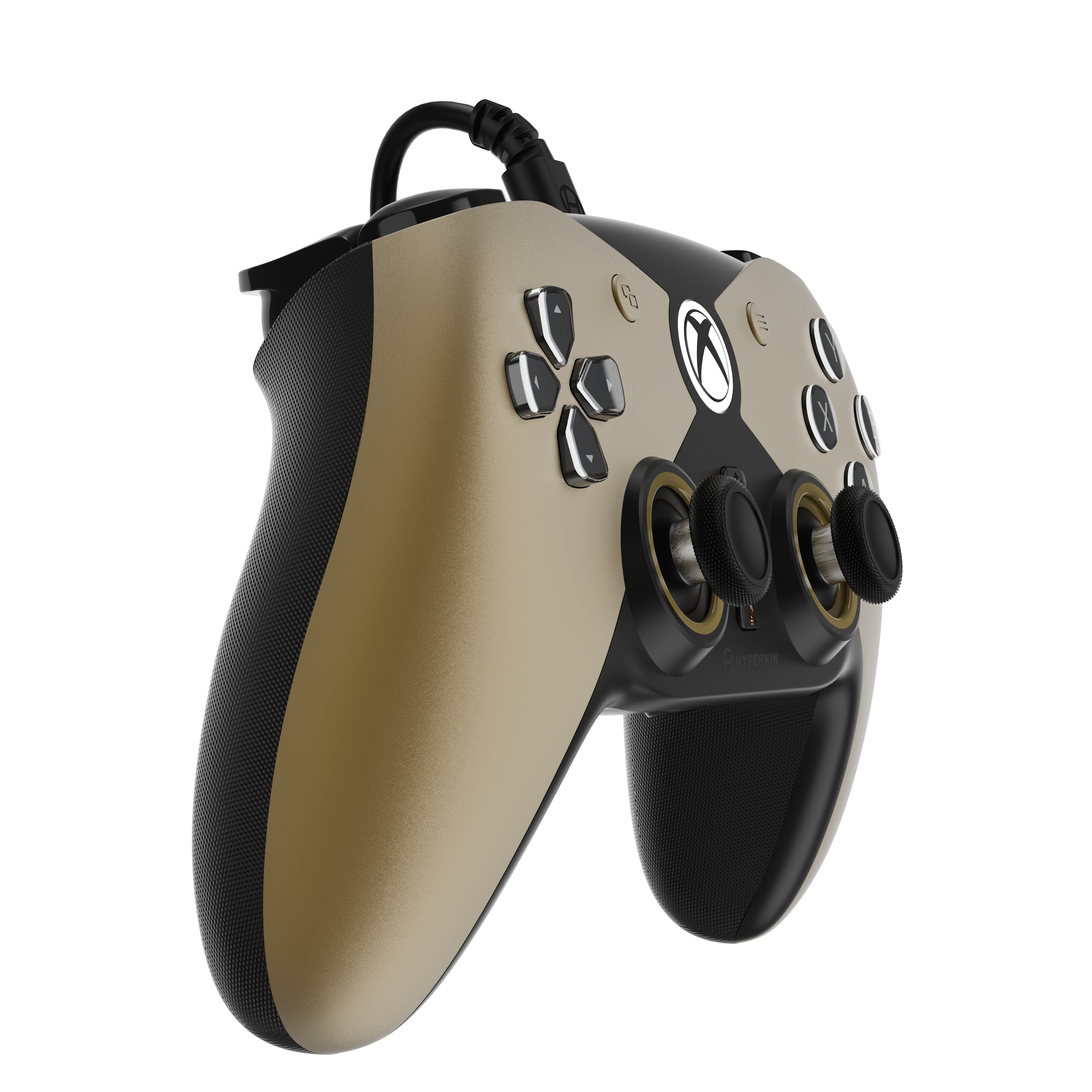 Xbox-Controller, beige und schwarz, mit schwarzen Knöpfen und Joysticks. Schwarzes Kabel befestigt. Schwarzer Hintergrund.