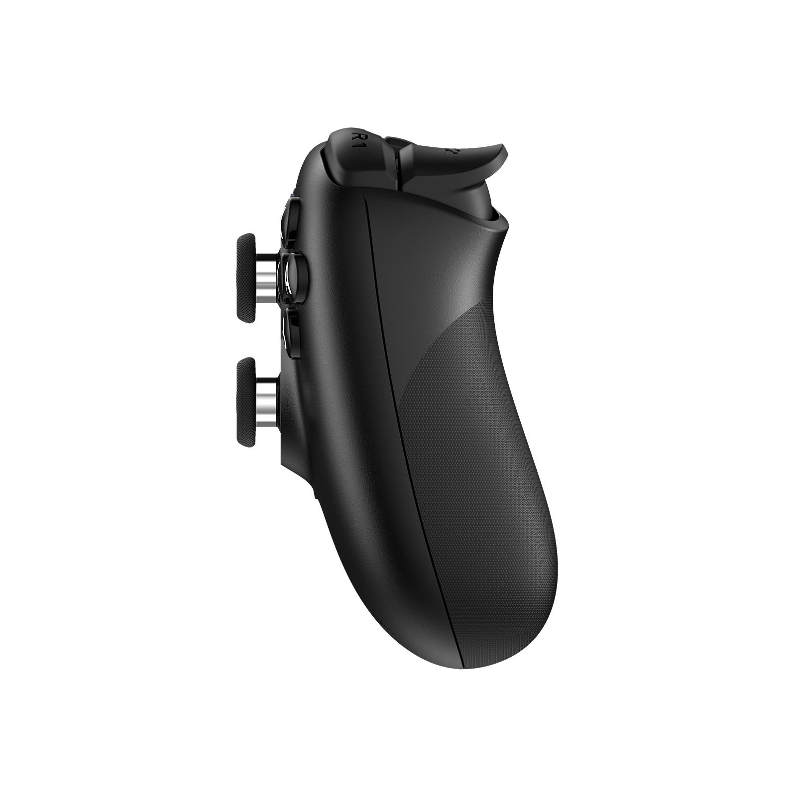 Ein schwarzer Gamecontroller von der Seite. Tasten und Auslöser sind sichtbar. Der Hintergrund ist weiß.