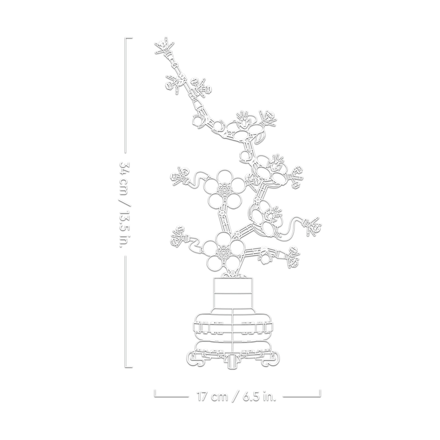 Un albero decorativo, bianco, stilizzato con fiori e una base, dimensioni indicate come 34 cm/13,5 pollici di altezza e 17 cm/6,5 pollici di larghezza.