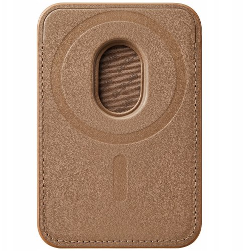 Skórzany, jasnobrązowy etui na karty. Ma okrągłe wgłębienie u góry z owalnym wycięciem i pionową szczeliną na dole.