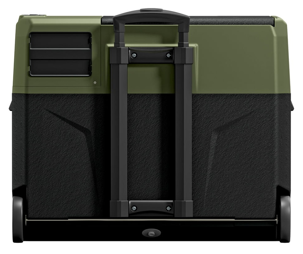 Dwutonowa, na kółkach lodówka turystyczna. Góra jest oliwkowozielona, dół czarny. Posiada wysuwaną rączkę i dwa kółka. Widoczny jest otwór wentylacyjny.