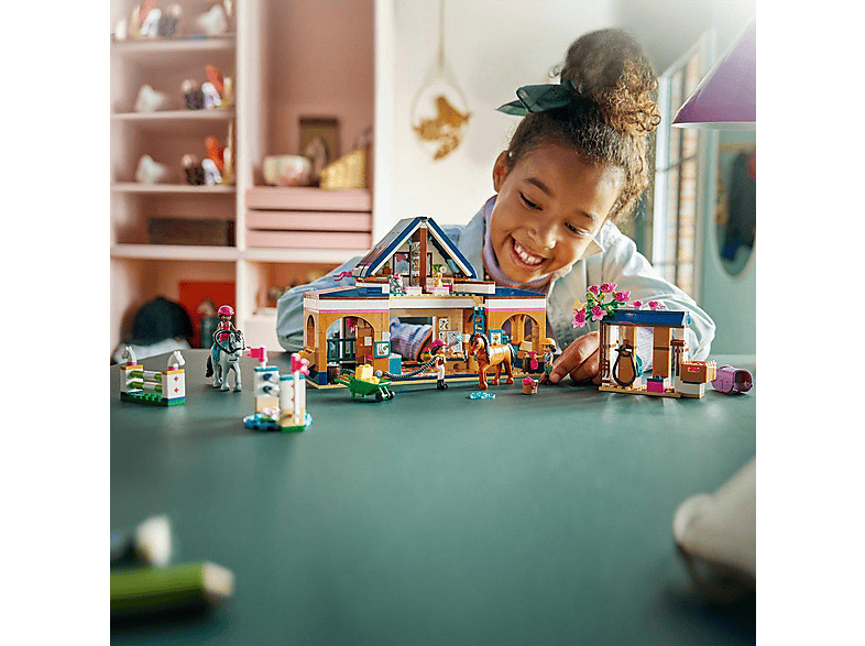 Lego Friends 42688 Pferdestall und Reitschule (Ab 7 Jahren) Bausatz — Foto 2 von 5