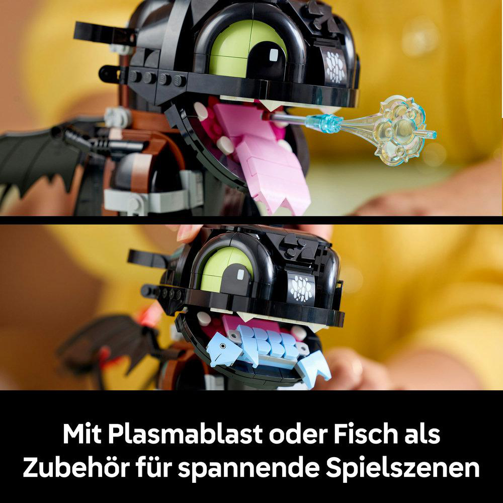 Nahaufnahme eines schwarzen Drachenspielzeugs mit grünen Augen, einer rosa Zunge und einem Plasmastrahl-Zubehör. Das untere Bild zeigt Fischzubehör.