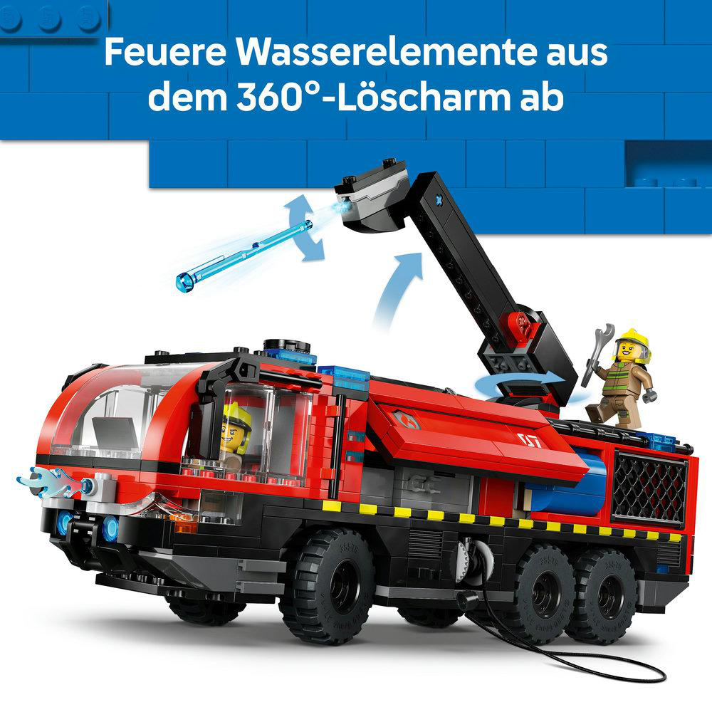 Ein rot-schwarzer Lego-Feuerwehrwagen mit einer Wasserkanone, die blaues Wasser schießt. Eine Feuerwehrmannfigur steht oben drauf.