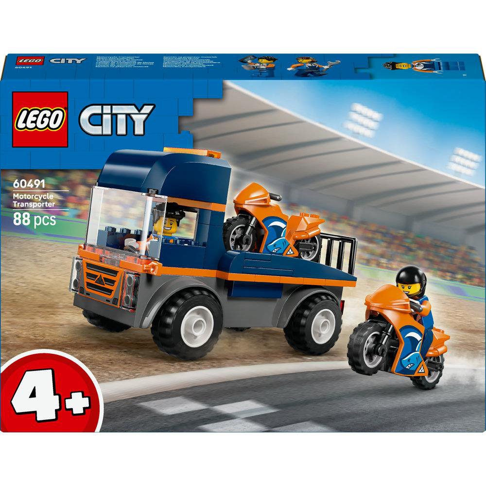 Lego City Set mit einem blauen LKW, der orangefarbene Motorräder transportiert. Ein Motorrad und Fahrer sind im Vordergrund, ein Stadion im Hintergrund.