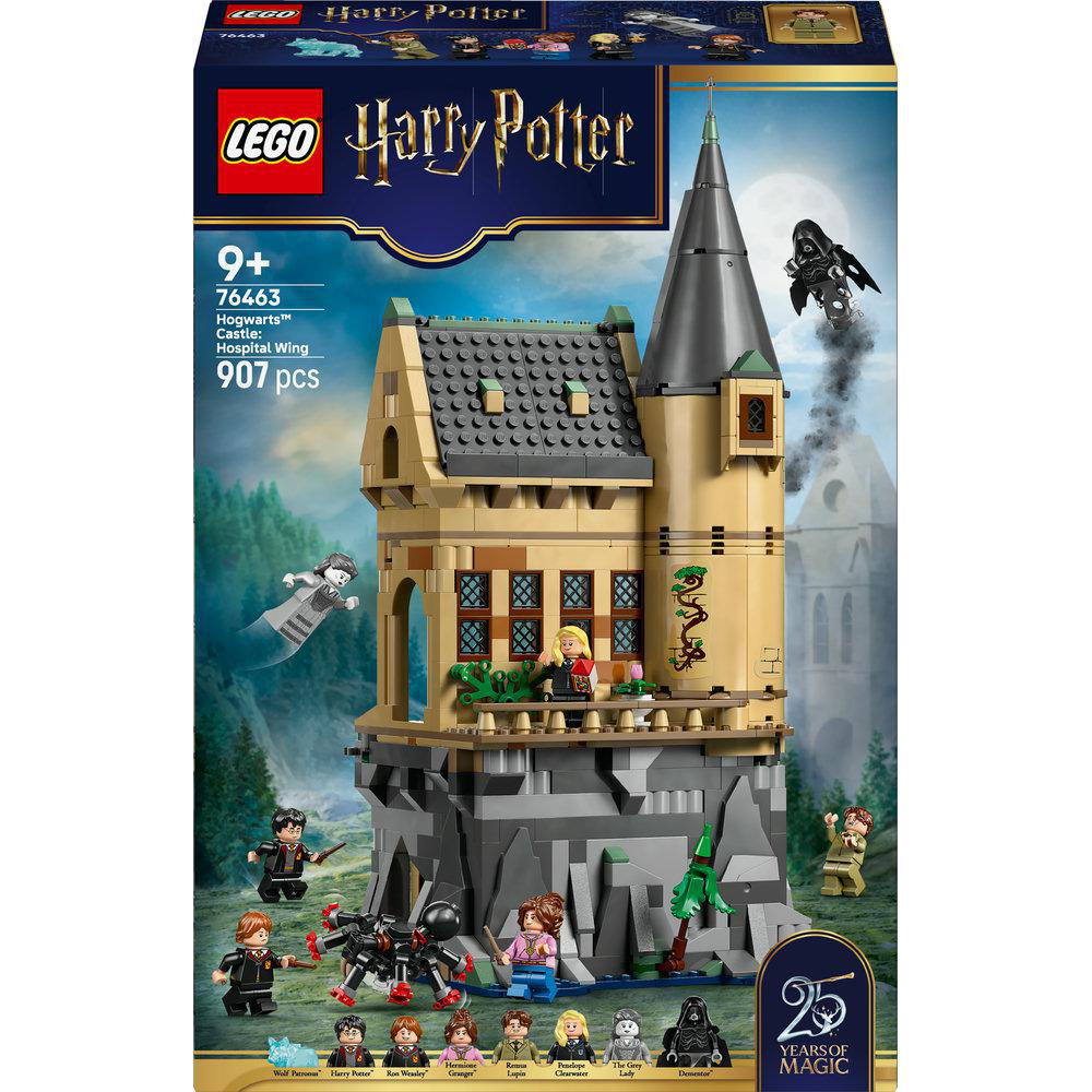 LEGO Harry Potter-Set. Ein Schloss mit Figuren. Box-Art zeigt Figuren, ein Gebäude und das Hogwarts Hospital Wing-Set.