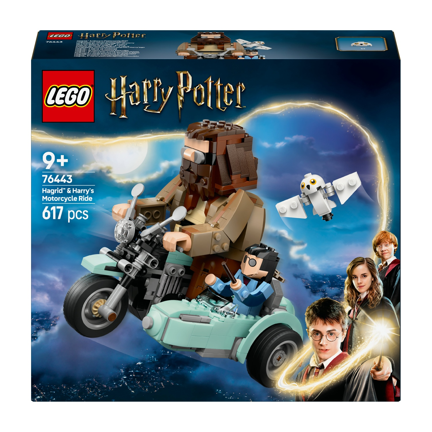 Set Lego Harry Potter. Hagrid e Harry su una moto. Personaggi: Harry, Ron, Hermione. Gufo nel cielo. Sfondo del cielo notturno.