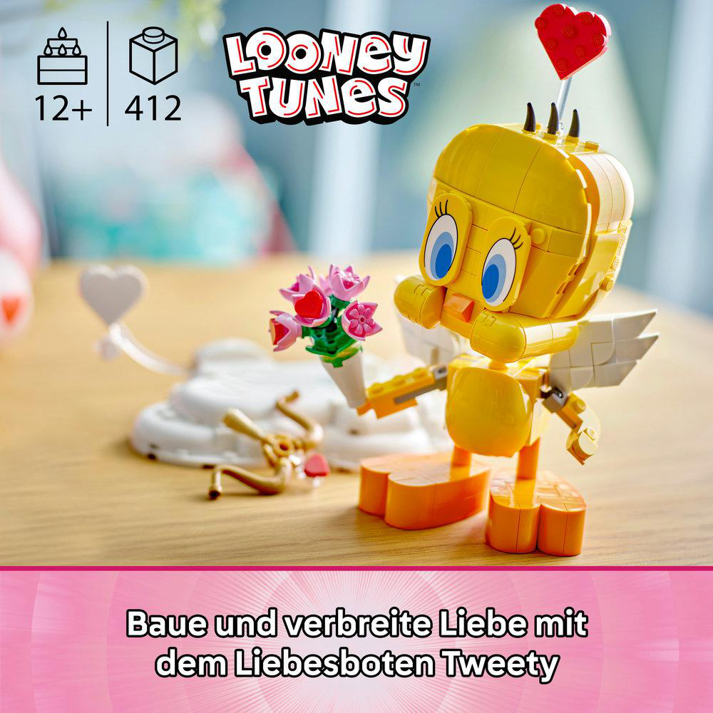 Ein Lego Tweety Bird hält Blumen. Ein rotes Herz ist auf seinem Kopf. Das Looney Tunes-Logo ist im Hintergrund.