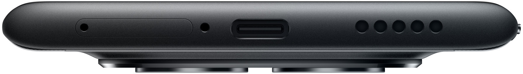 Zbliżenie dolnej krawędzi czarnego telefonu. Zawiera tackę SIM, mikrofon, port USB-C i otwory głośnikowe. Elegancki, ciemny design.