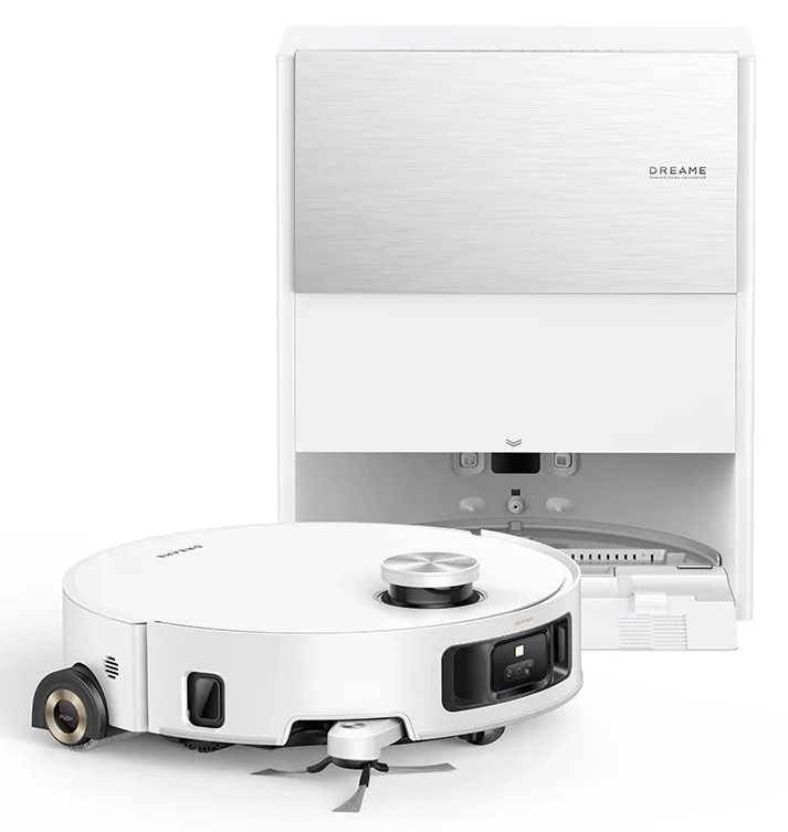 Biały robot sprzątający ze stacją ładującą. Odkurzacz jest okrągły i ma szczotki.