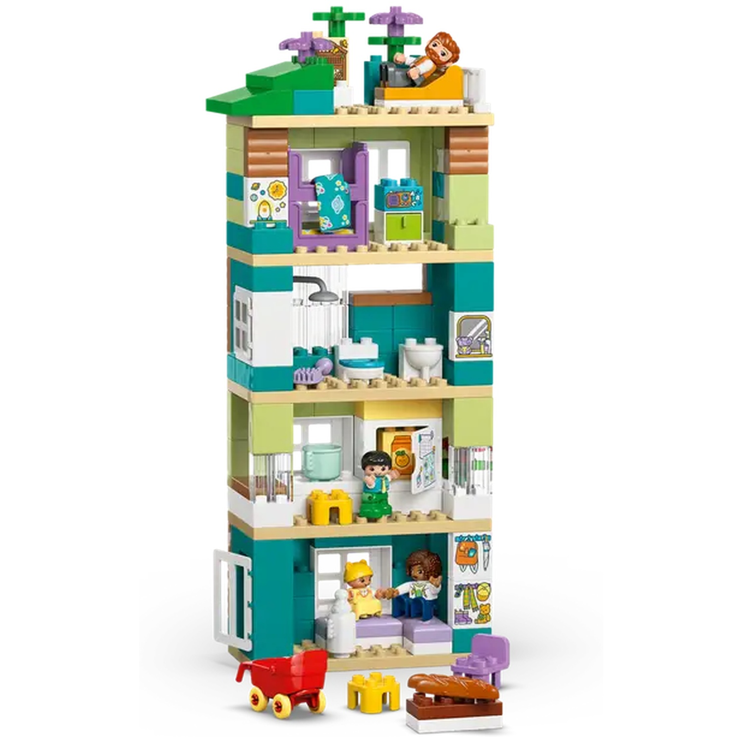 Une maison Lego colorée à plusieurs étages. Des figurines jouent à l'intérieur. Une charrette rouge et des meubles devant.