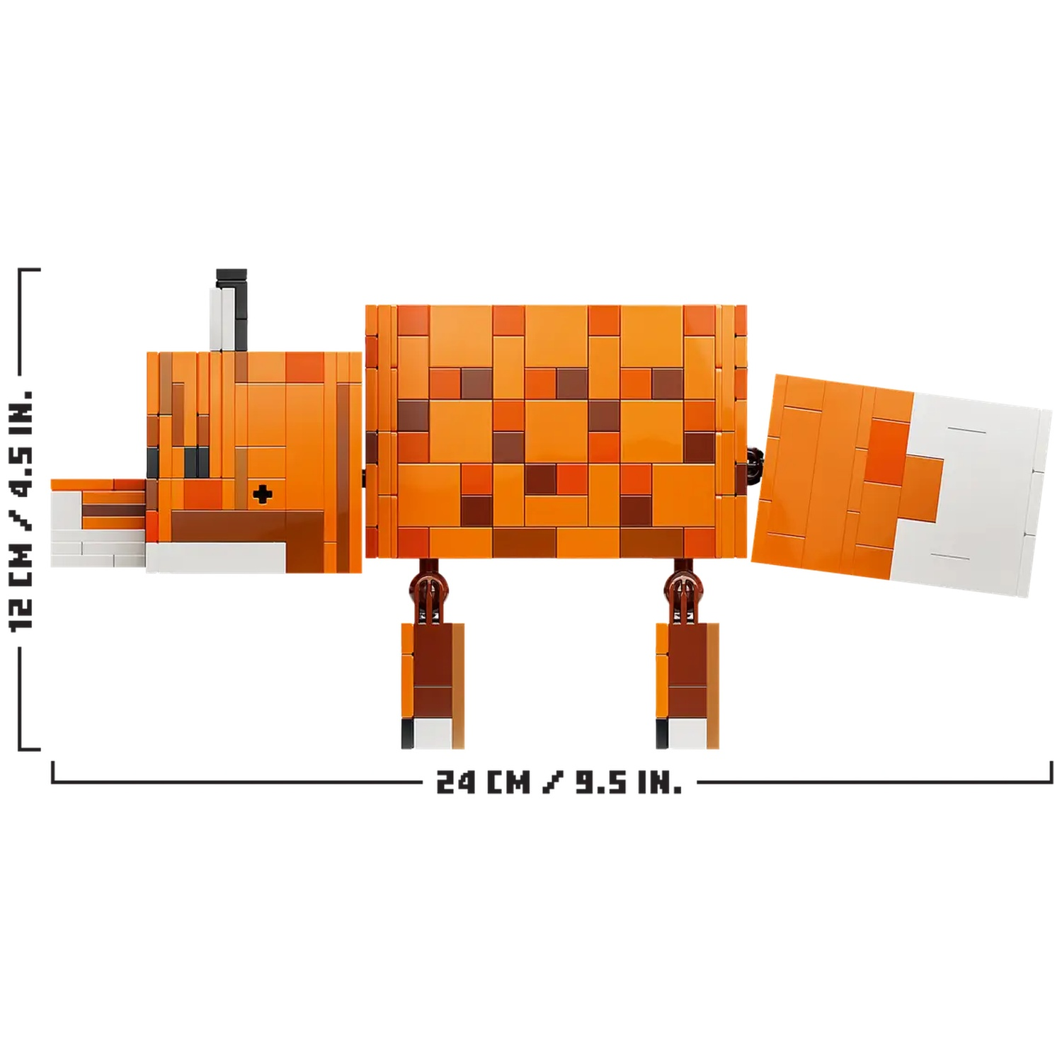 Un modèle de renard Lego. Il est orange, marron et blanc, avec un design en blocs. Les dimensions sont de 24 cm / 9,5 pouces de long et 12 cm / 4,5 pouces de haut.