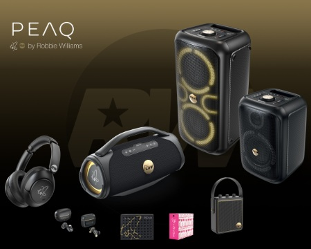 Czarne produkty audio, w tym słuchawki, głośniki i słuchawki douszne na ciemnym tle. Marka to PEAQ by Robbie Williams.