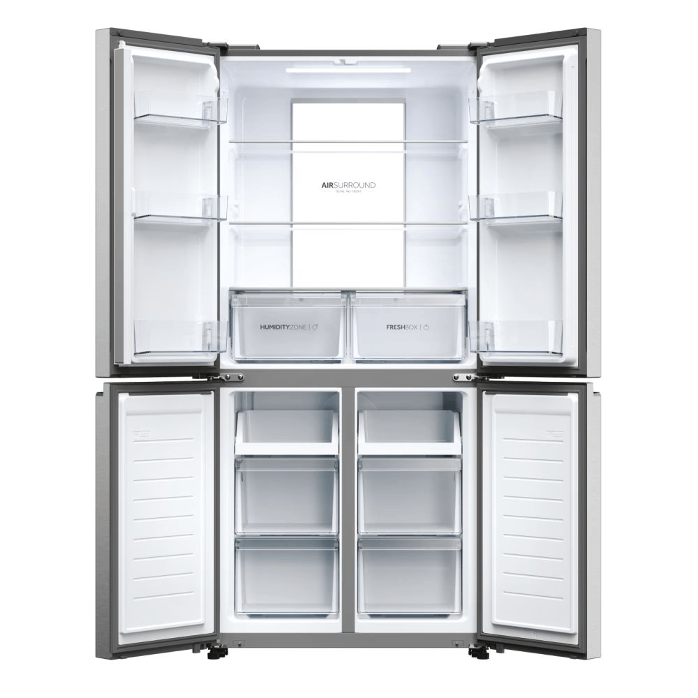 Refrigerador abierto, mostrando estantes y cajones. Con 'Air Surround', 'Humidity Zone' y 'Freshbox'. Puertas abiertas, revelando el interior.