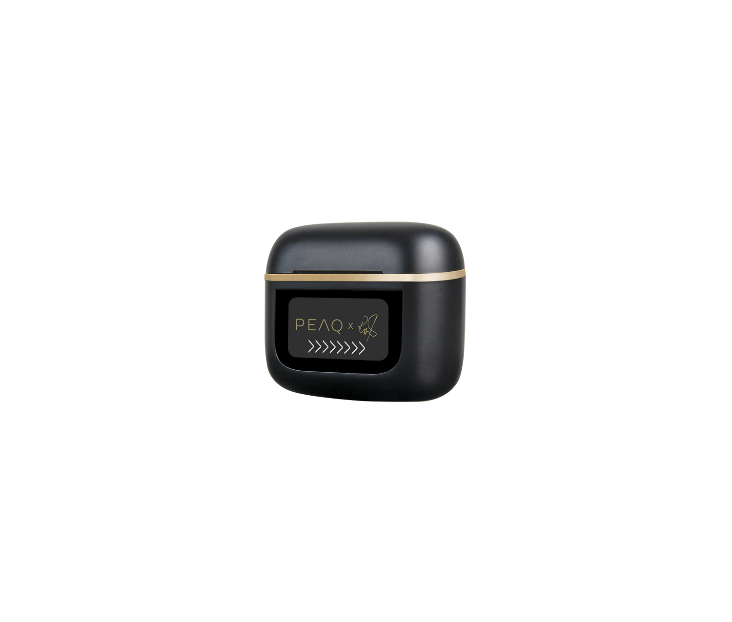 Estuche negro para auriculares con ribete dorado. El estuche tiene un logotipo con flechas y la palabra 'PEAQ'. Fondo gris.