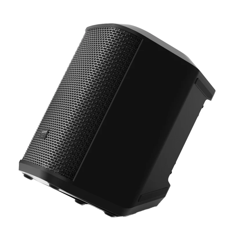 Un altavoz negro con una rejilla metálica. El altavoz está en ángulo, mostrando su lado y frente. Fondo blanco.