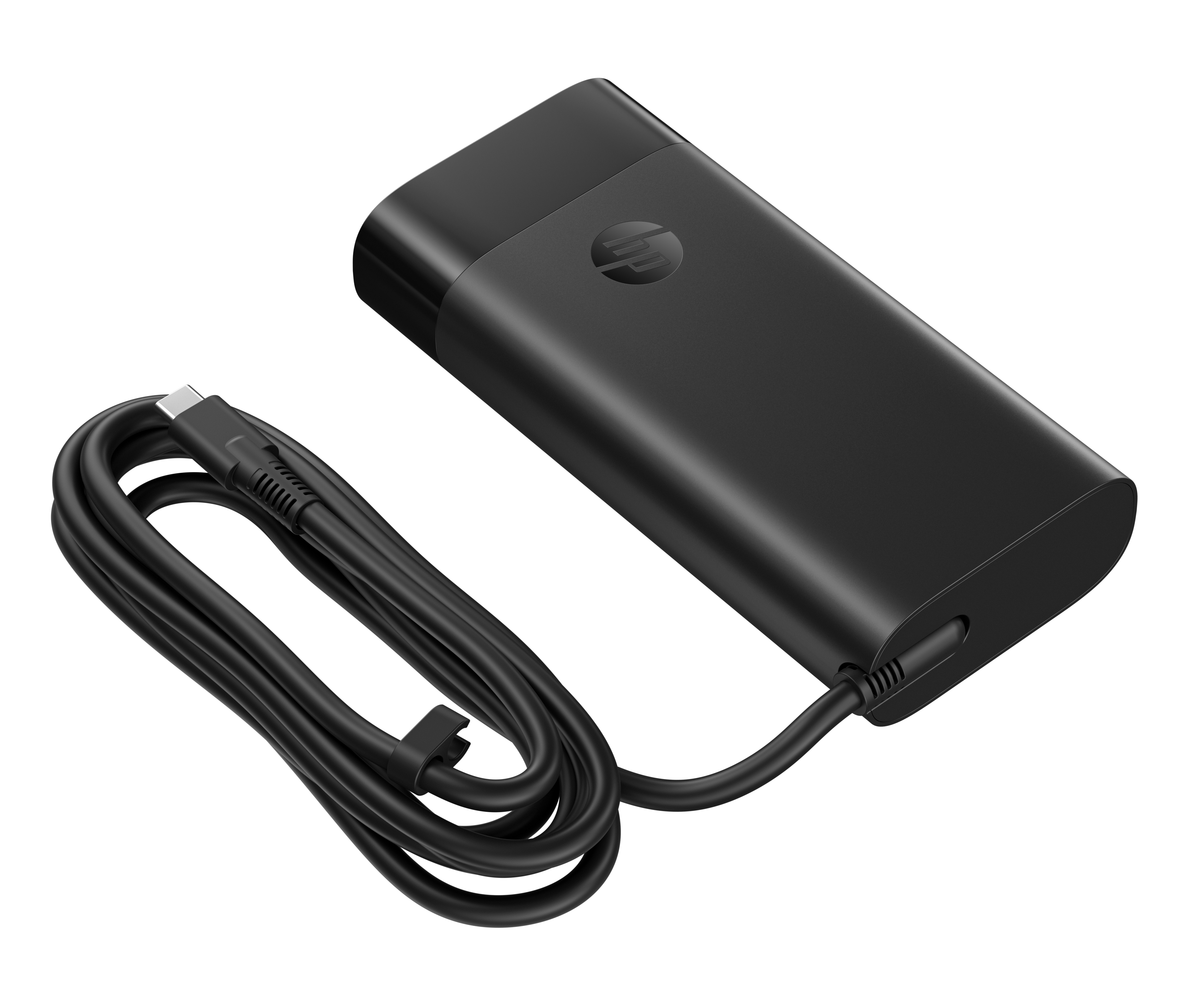 Schwarzes HP-Laptop-Ladegerät mit angeschlossenem Kabel. Das Ladegerät hat ein HP-Logo. Das Kabel ist aufgerollt.