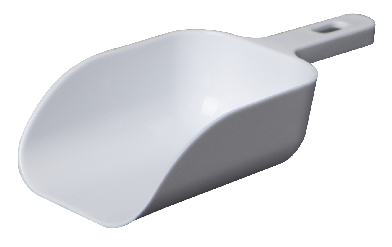 Biała plastikowa łopatka z otworem w rączce na pionowym tle w paski.