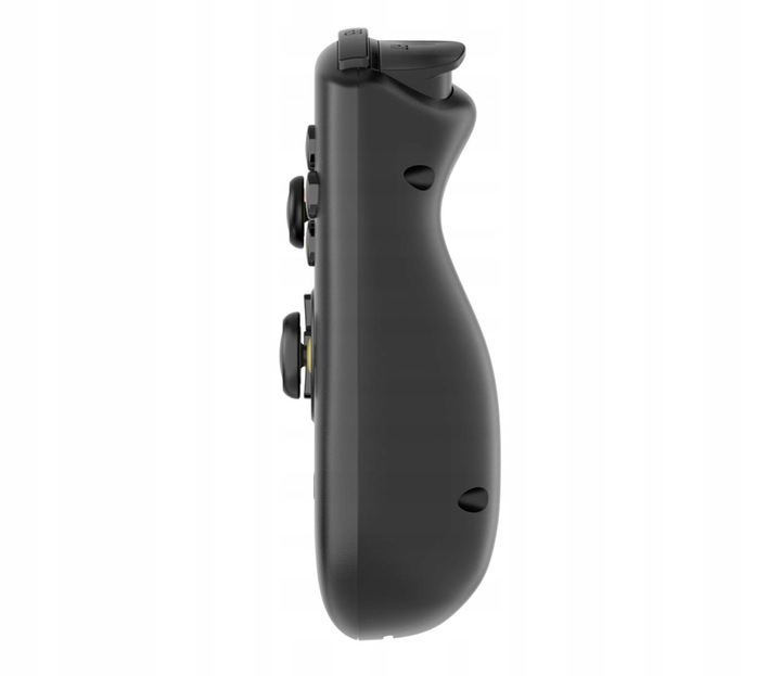 Czarny gamepad, widok z boku. Ma przyciski i joystick. Tło jest białe.