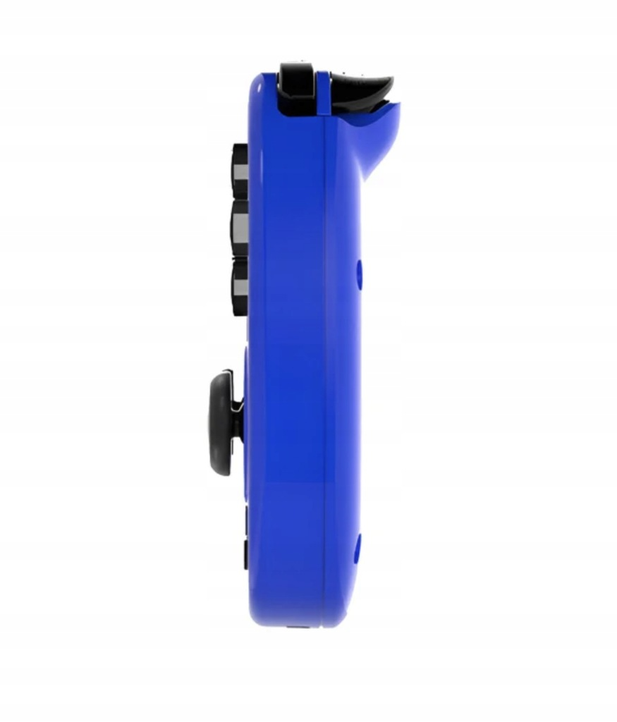 Widok z boku niebieskiego kontrolera do gier z czarnymi przyciskami i joystickiem na białym tle.