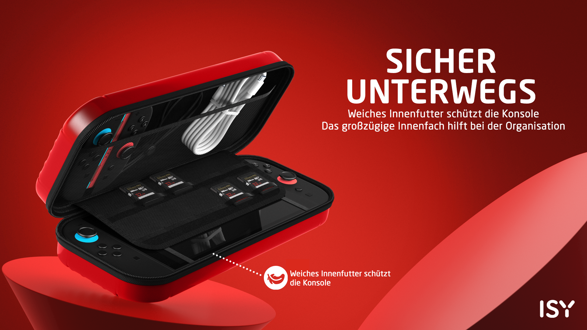 Roter Koffer mit Konsole. Zubehör und SD-Karten. Text: SICHER UNTERWEGS.