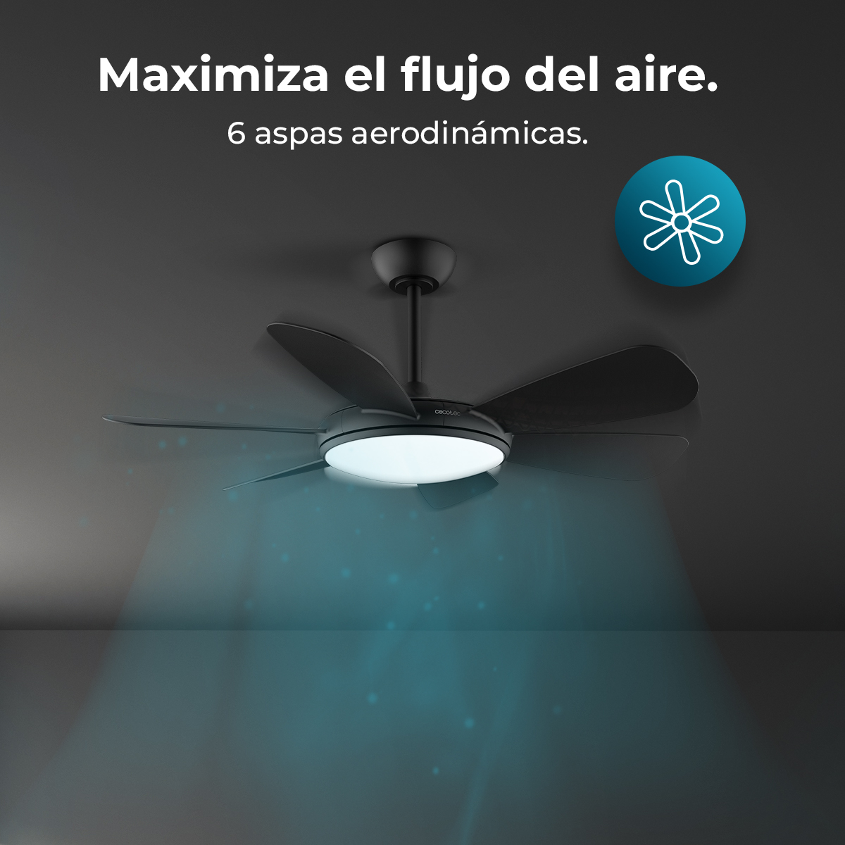 Un ventilador de techo negro con seis aspas y luz central, sobre fondo gris oscuro. Se muestran efectos de luz azul.