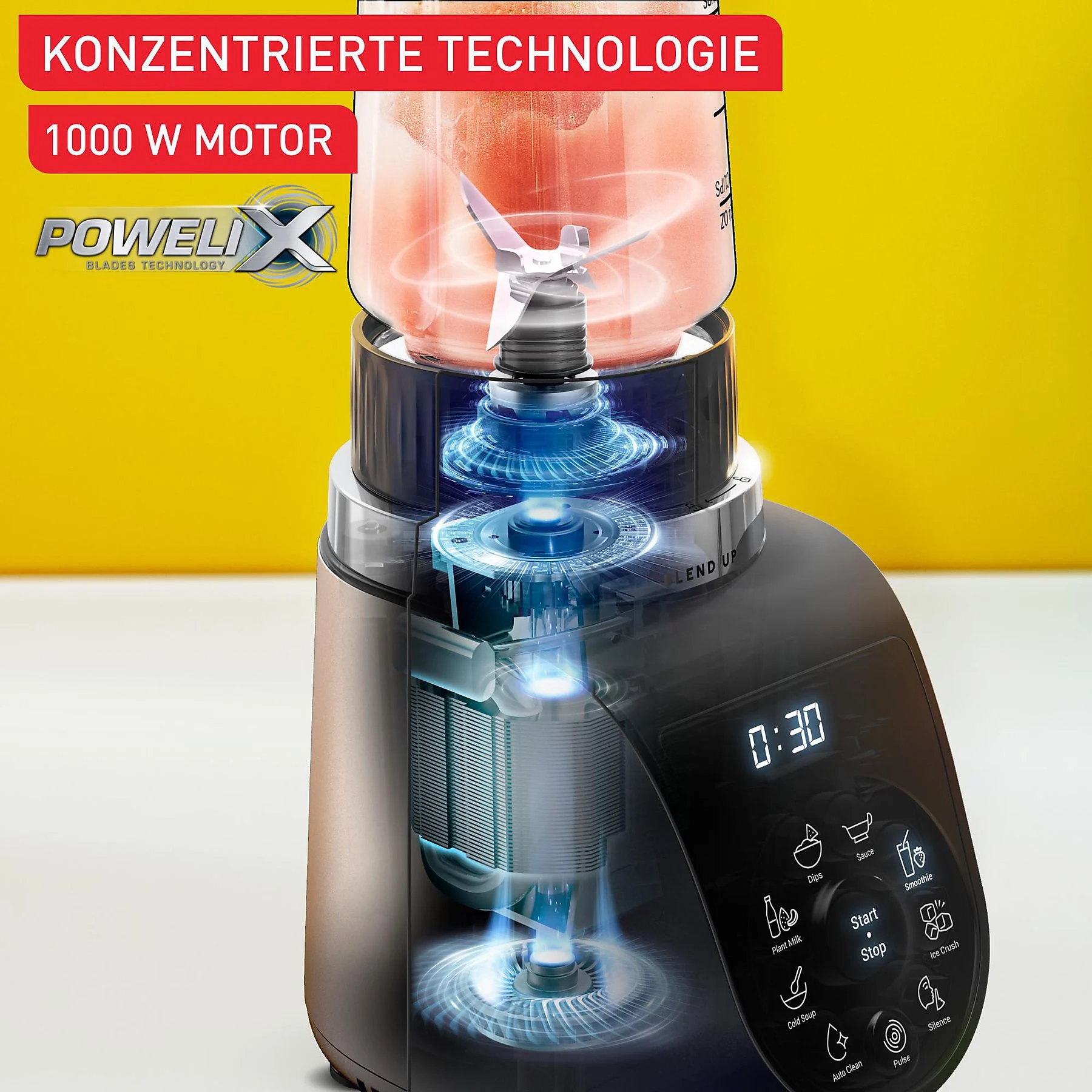 Ein Mixer mit transparentem Behälter, der rosa Flüssigkeit enthält. Klingen sind sichtbar. Das Bedienfeld zeigt Funktionen und einen Timer.
