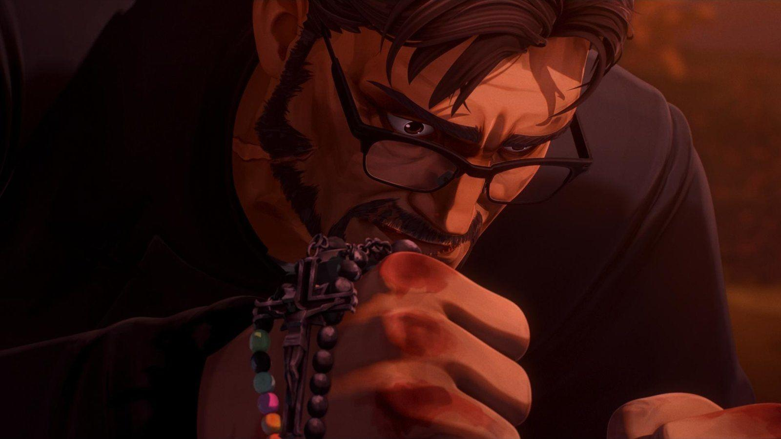 Ein Mann mit Brille und Bart untersucht einen Rosenkranz. Seine Hand ist blutig. Der Hintergrund ist verschwommen und rötlich.