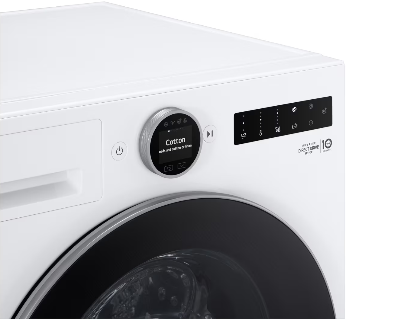 Weiße Waschmaschine mit digitalem Display, das 'Cotton' anzeigt.