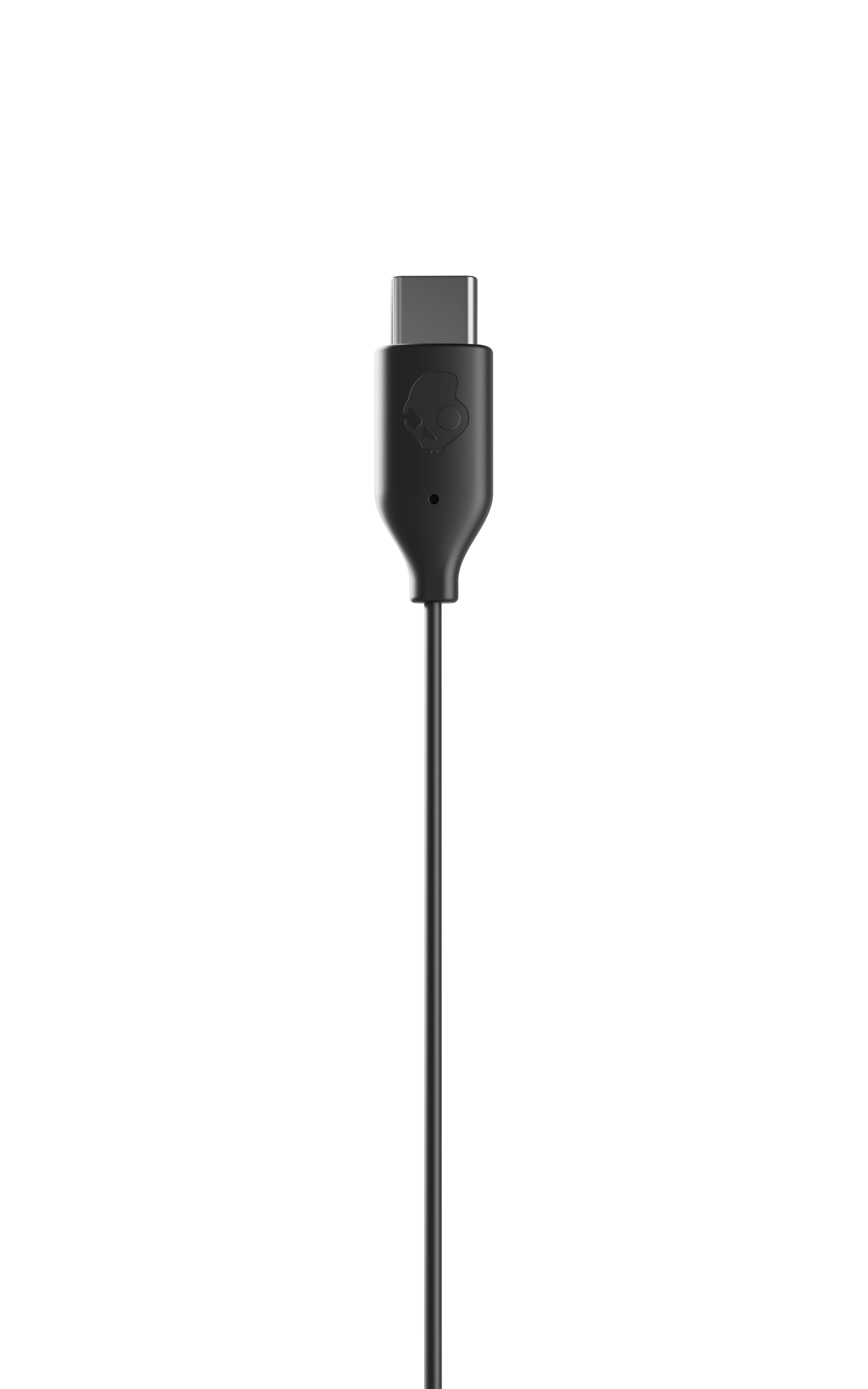 Schwarzes USB-C-Kabel mit Skullcandy-Logo am Stecker. Isoliert auf Schwarz.