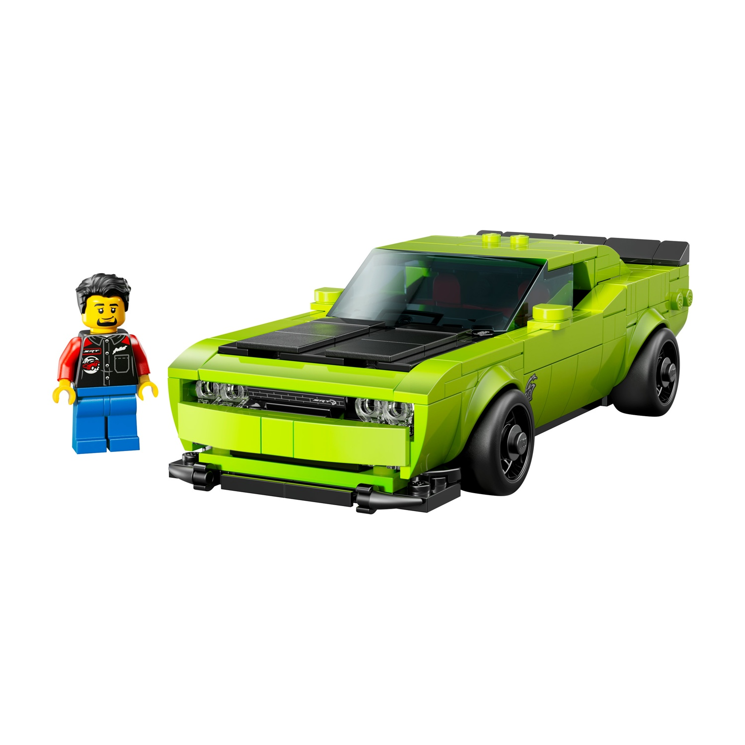 Una macchina Lego verde con accenti neri e una minifigure Lego accanto.