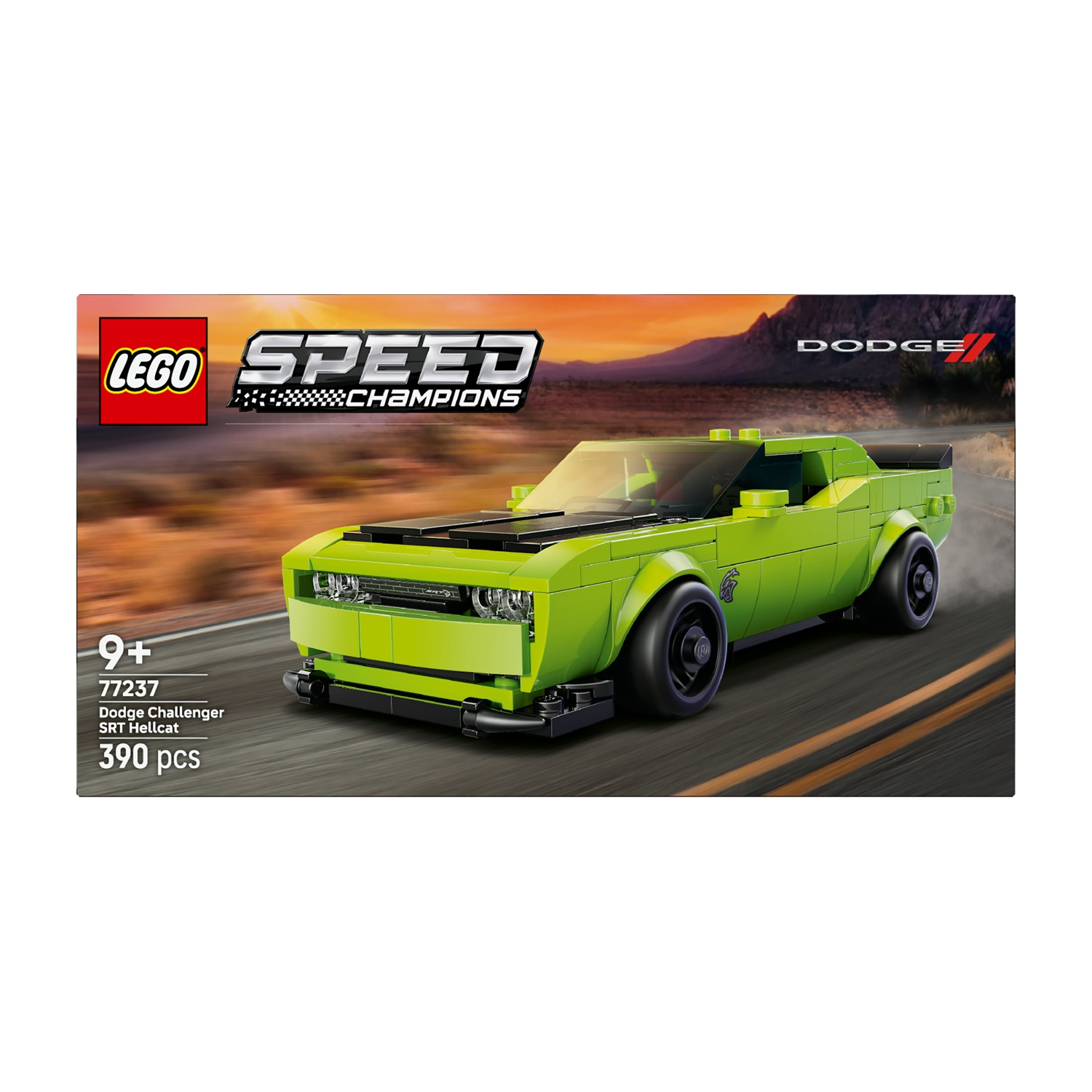 Una LEGO Dodge Challenger SRT Hellcat verde su una pista da corsa al tramonto.
