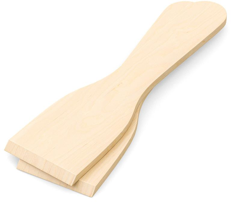 Due spatole di legno chiaro con manici curvi impilate una sull'altra.