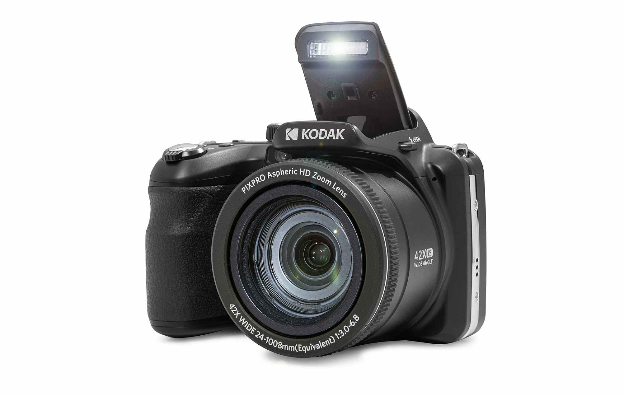 Un appareil photo Kodak Pixpro zoom noir avec son flash relevé.