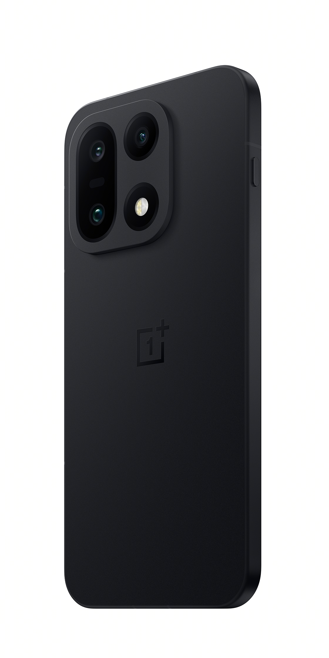 Fekete okostelefon háromkamerás rendszerrel és OnePlus logóval.
