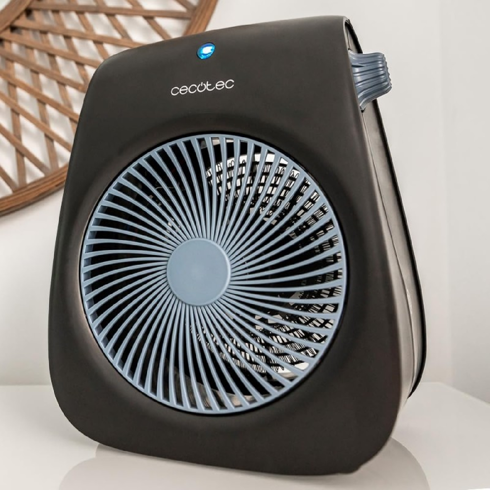 Calefactor negro con rejilla azul y logo Cecotec. LED azul encendido.