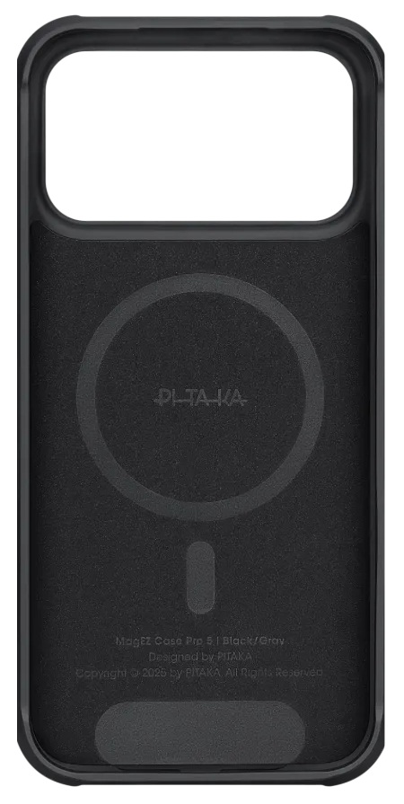 Czarne etui na telefon z pierścieniem magnetycznym i oznaczeniami. Tekst widoczny.