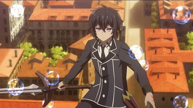 Anime-Junge mit dunklem Haar und lila Augen hält eine Waffe in einer Stadt.