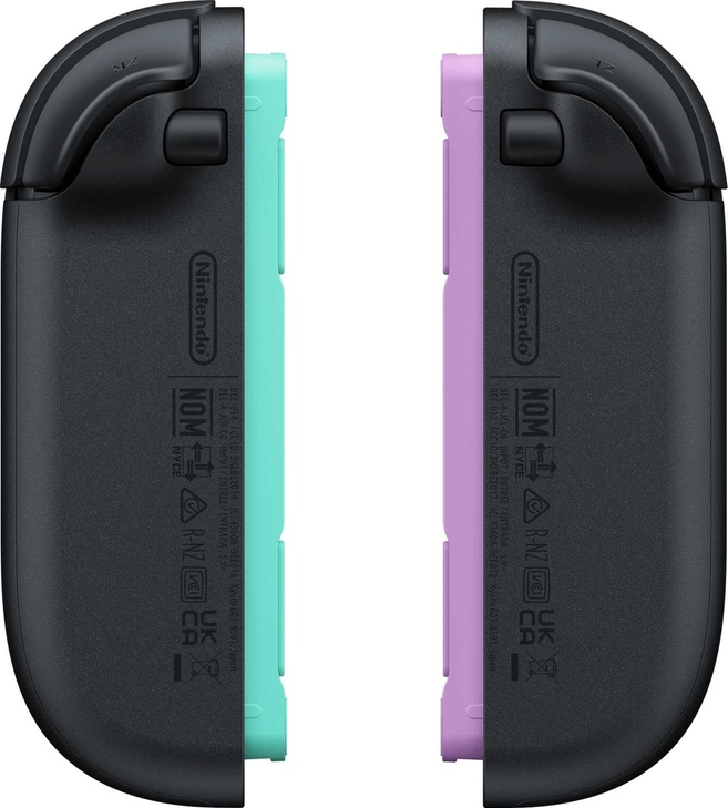 Zwei Nintendo Switch Joy-Con Controller, einer in Türkis und einer in Lila, nebeneinander.