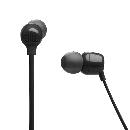Auriculares JBL negros con almohadillas y cable sobre fondo negro.