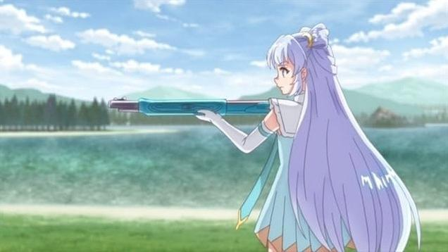 Anime-Mädchen mit lila Haar hält eine blaue Waffe vor einem See.