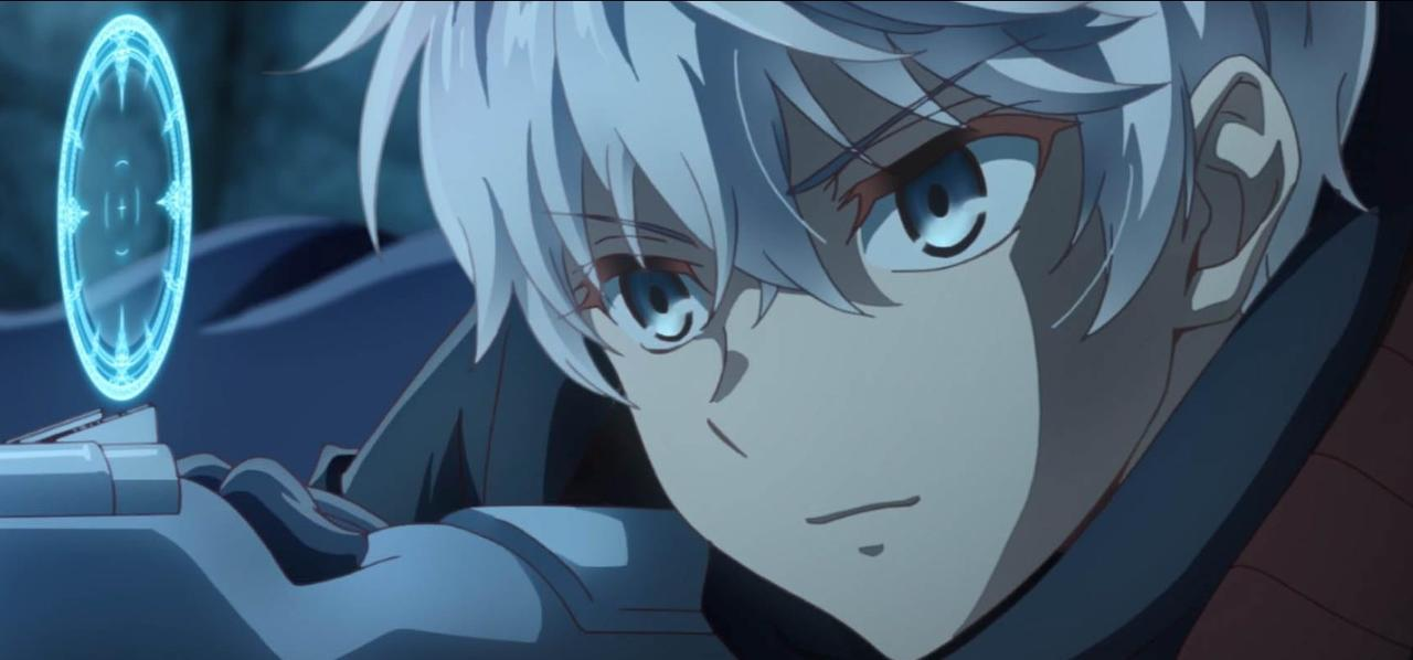 Ein Anime-Junge mit weißen Haaren und blauen Augen blickt auf ein leuchtendes blaues Fadenkreuz.
