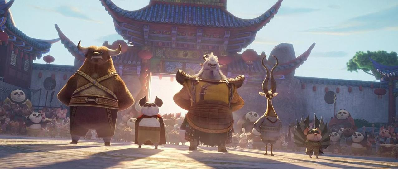 Eine Gruppe anthropomorpher Tiere steht vor einem chinesischen Gebäude, umgeben von Pandas.