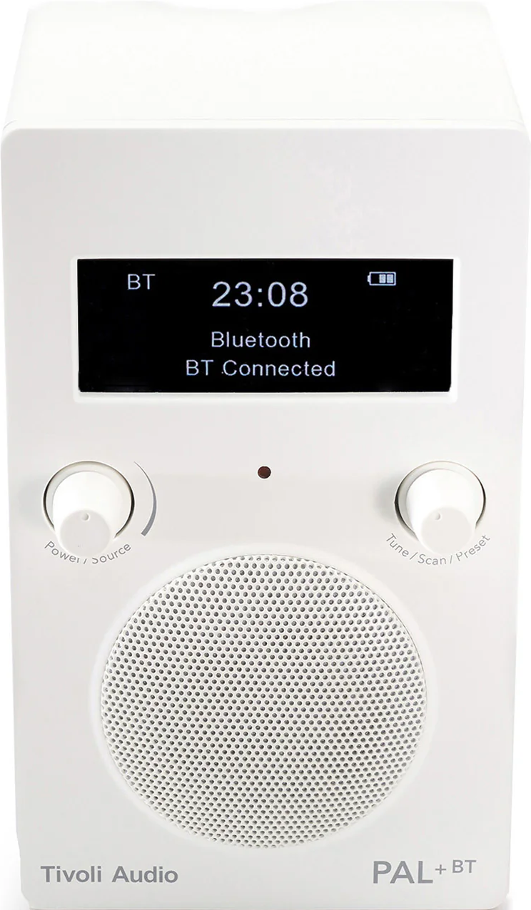 Radio Tivoli Audio PAL+BT blanche avec écran affichant 23:08 et Bluetooth.