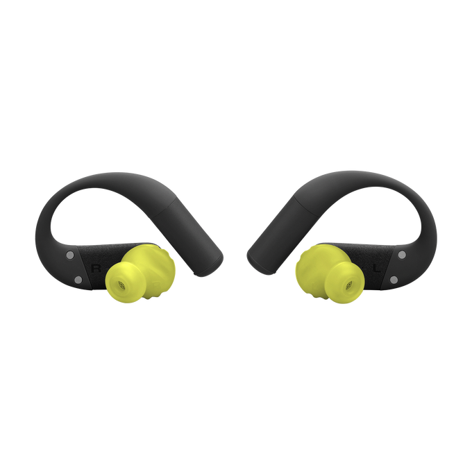 Auriculares negros con almohadillas y ganchos amarillos.