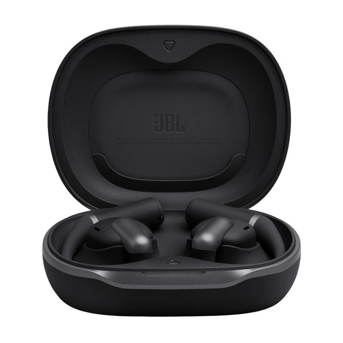 Auriculares JBL negros en un estuche de carga abierto, con logo JBL.