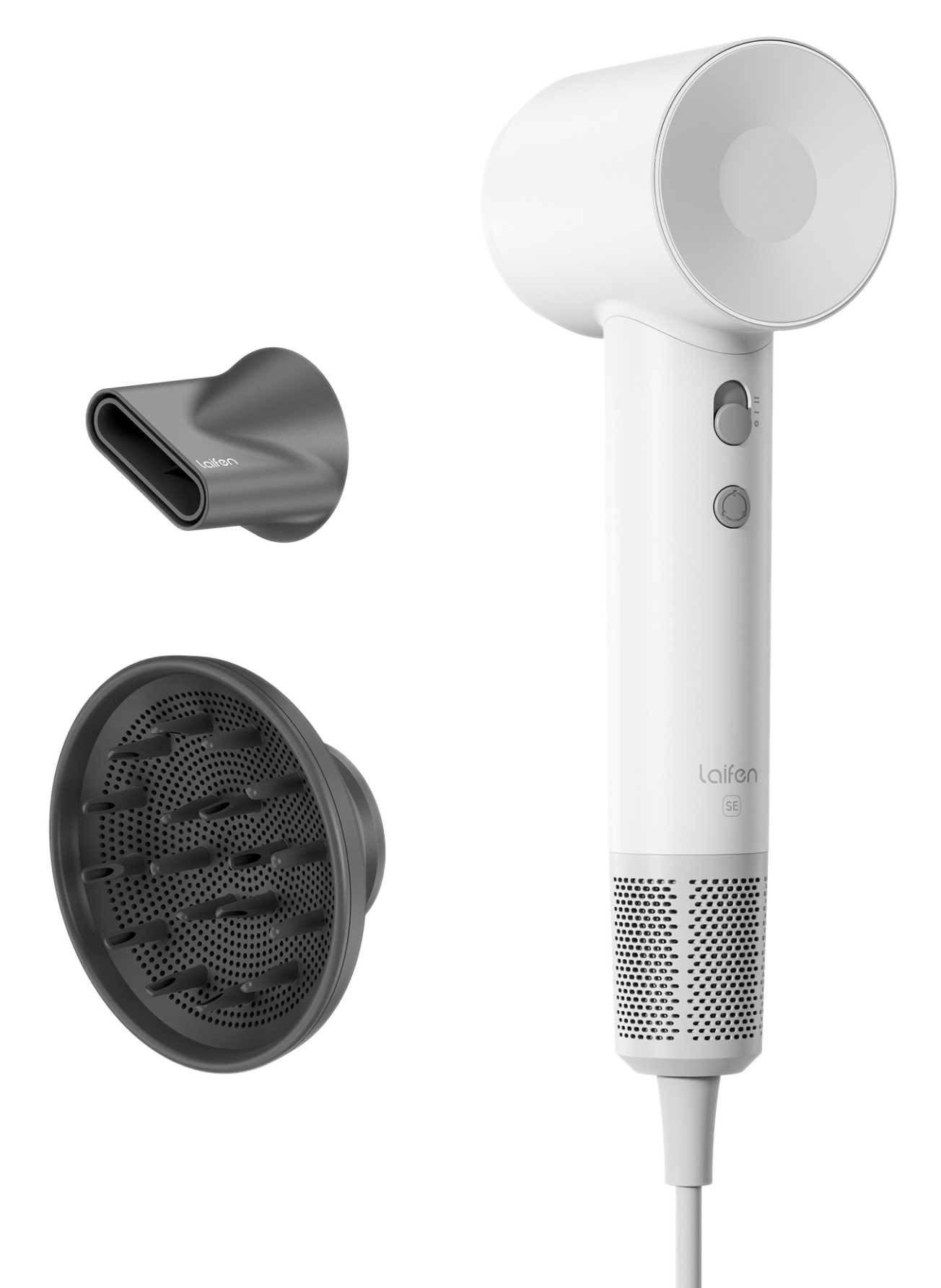 Biała suszarka do włosów z dwoma nasadkami: dyszą i dyfuzorem.