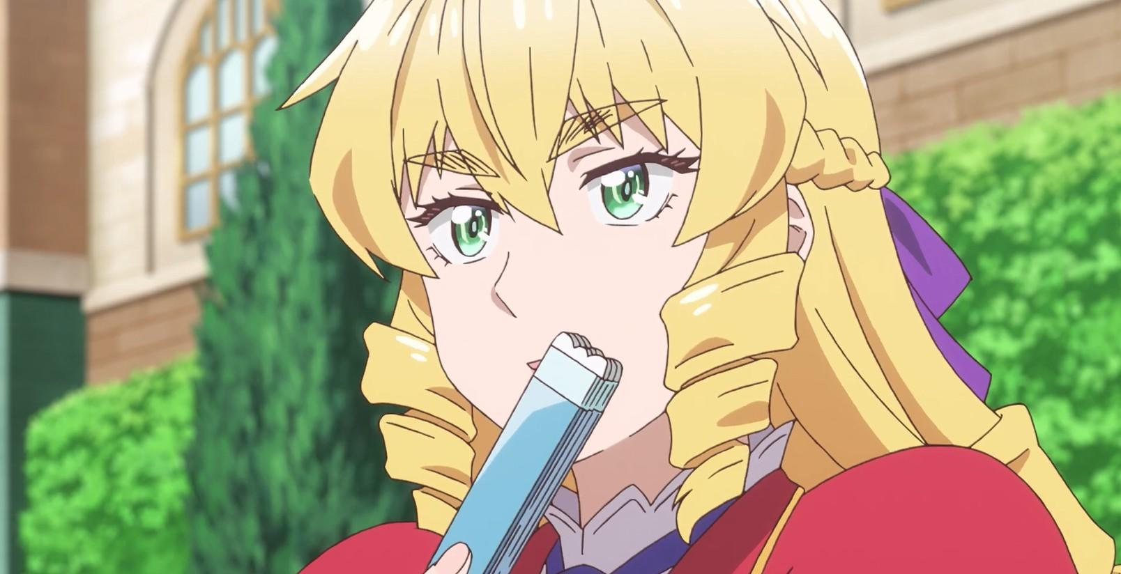 Eine Frau mit blonden Haaren isst ein blaues Eis in einem Park.