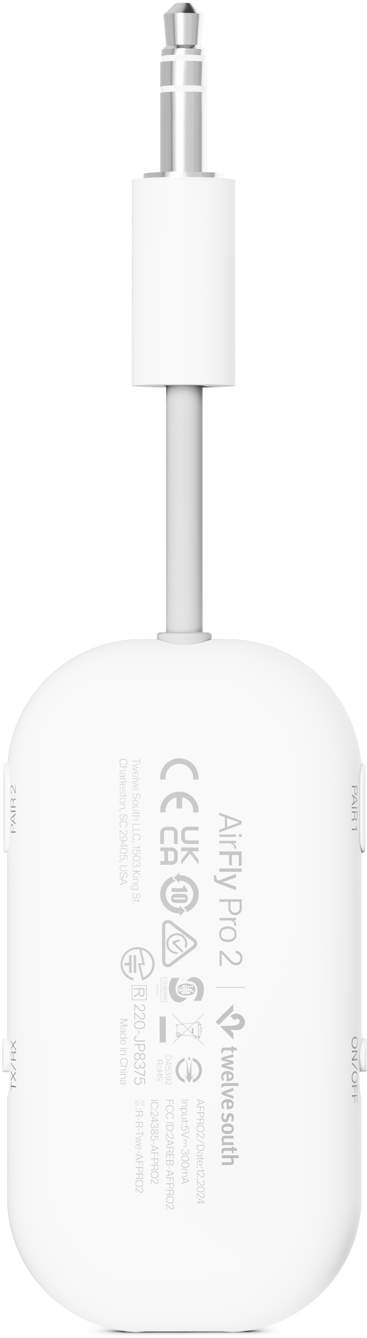 Un émetteur AirFly Pro 2 blanc avec une prise jack argentée de 3,5 mm.