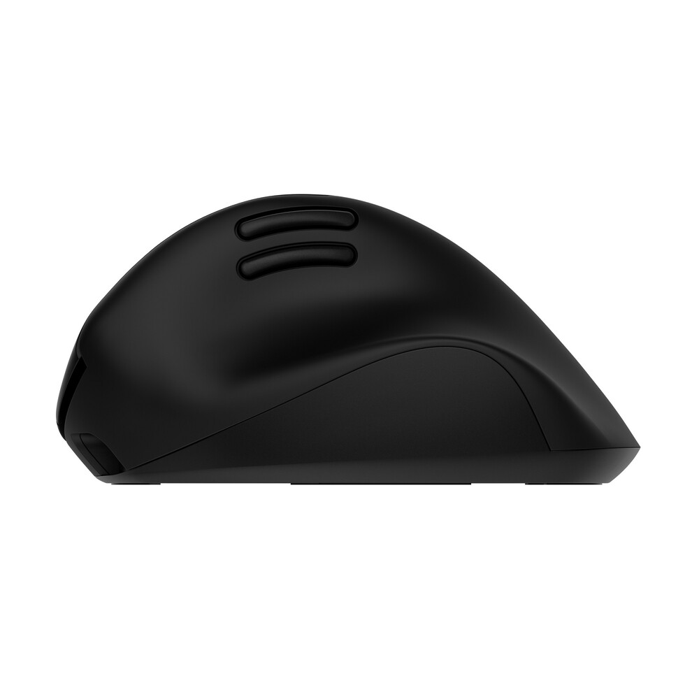 Ratón de ordenador ergonómico negro con forma curva, vista de cerca.